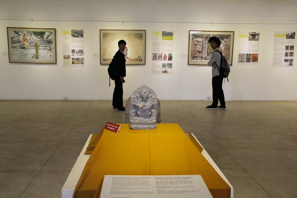 Remembering the Lost Sculptures of Kathmandu -an exhibition of paintings and research by Joy Lynn Davis